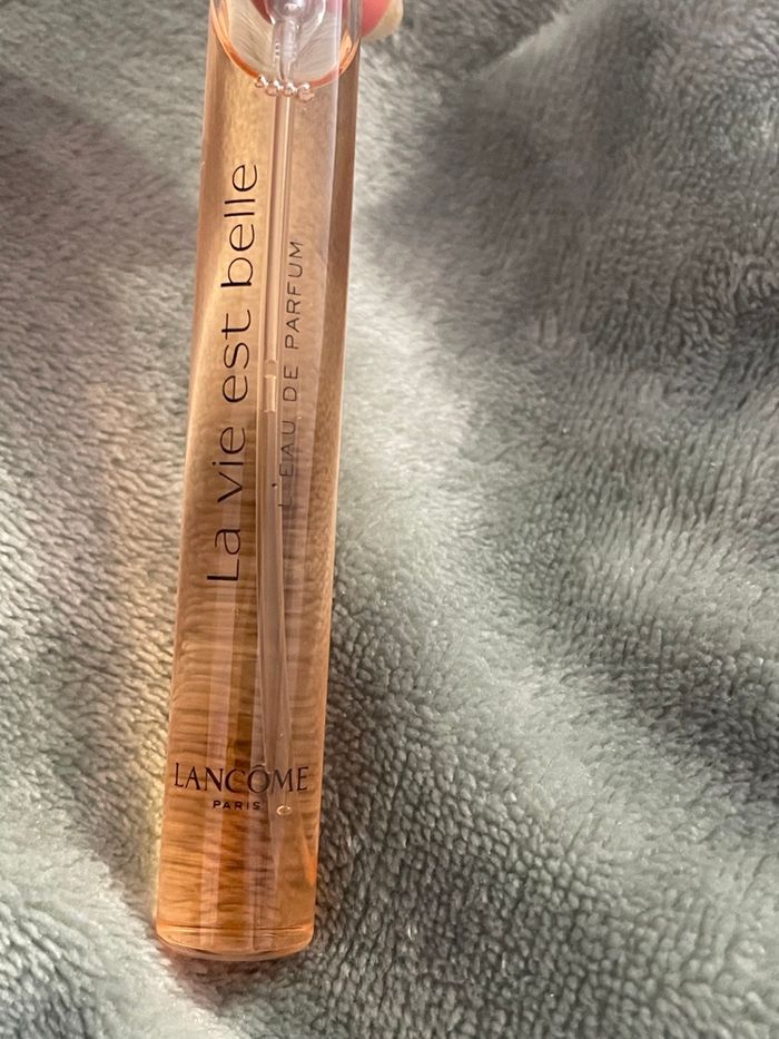 Parfum Lancôme La Vie Est Belle Eau de Parfum 10 ml - photo numéro 2