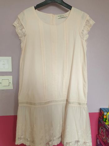 Robe détail dentelle Mango