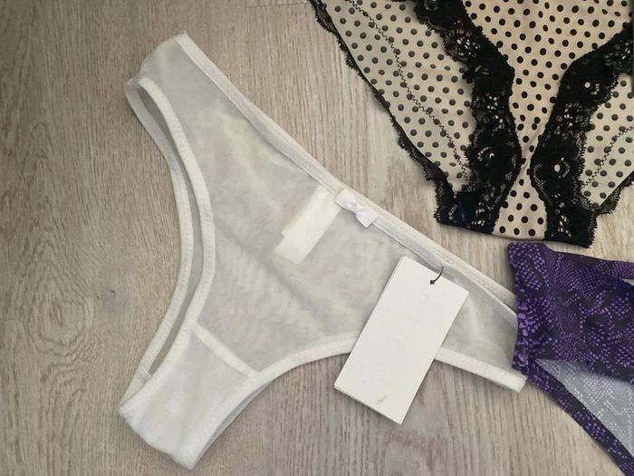 Lot de 3 slips culottes Undiz Manoukian et Diabless taille 36 Neuves - photo numéro 4