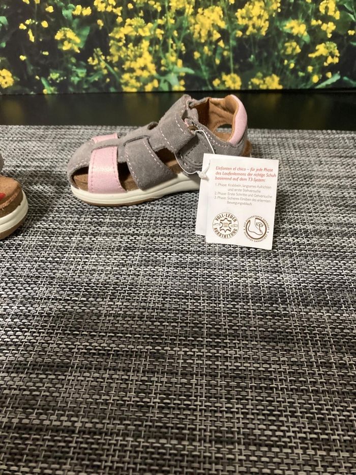 Jolies sandales pour bébé de la marque Elefanten - photo numéro 5