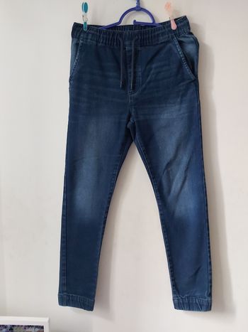 Jean très jolie taille 40 marque livergy
