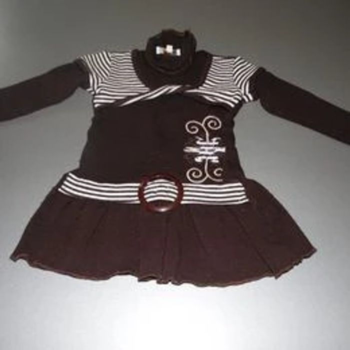 Gros Lot de vêtements fille 24 mois - photo numéro 3
