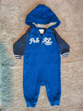 Combinaison  ralph lauren taille 6 mois