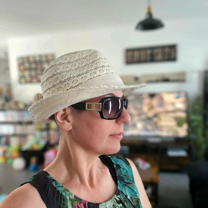 Lunettes noires de soleil Boss - photo numéro 4