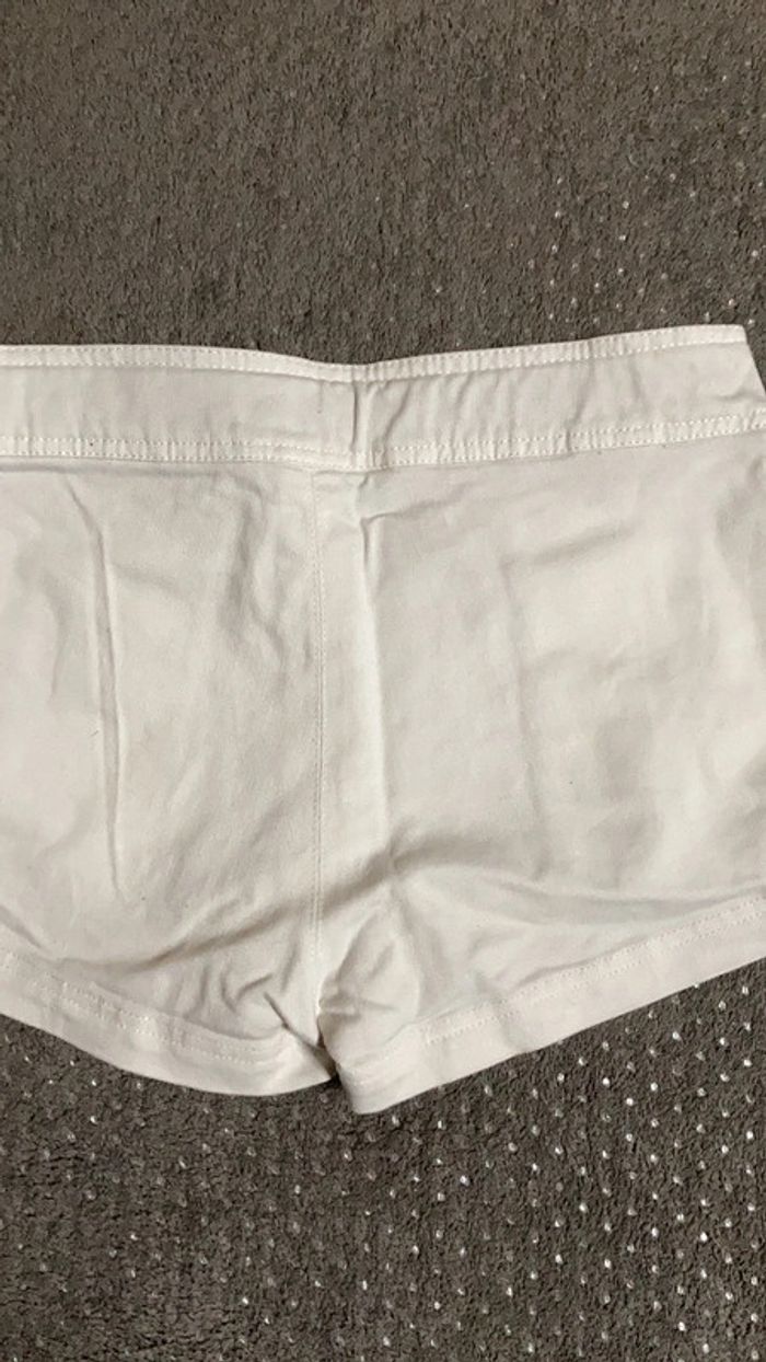 Short blanc fille 6 ans little marc Jacobs - photo numéro 4
