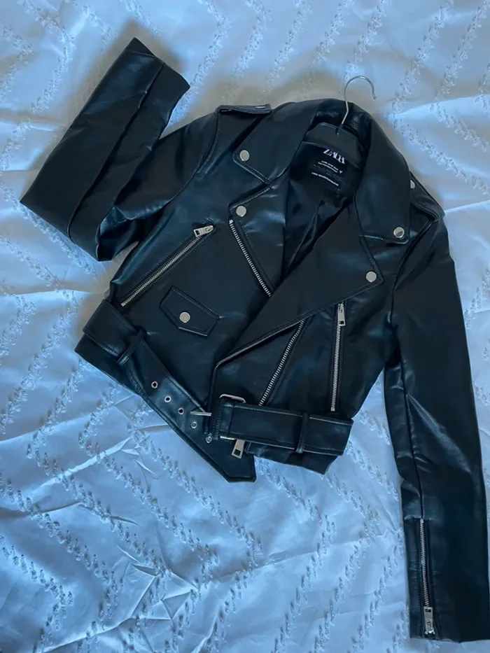 Veste Perfecto ZARA en similicuir ceinturée taille XS - photo numéro 9