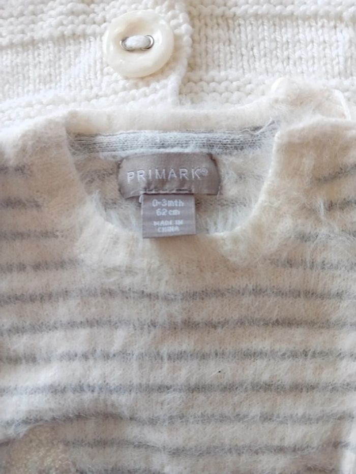 Pull / gilet / collant / chaussons fille 3 mois - photo numéro 4