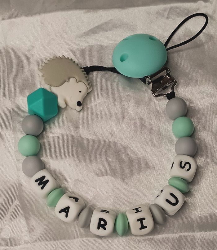 Attache tétine personnalisée - photo numéro 5