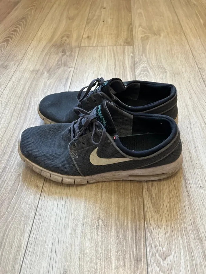 Baskets Nike 44 - photo numéro 2