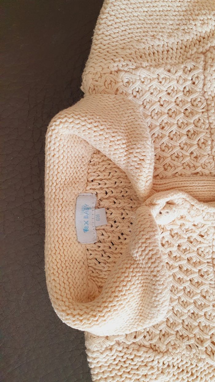 Gilet en maille , taille 6 mois - photo numéro 2