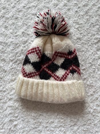Bonnet avec pompon