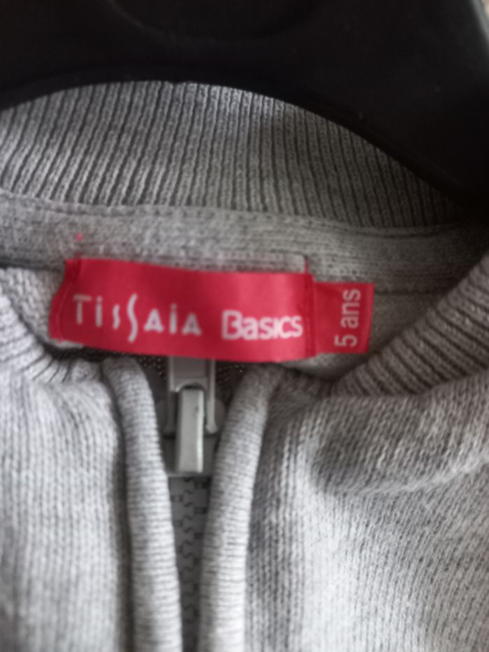 Gilet gris - photo numéro 3