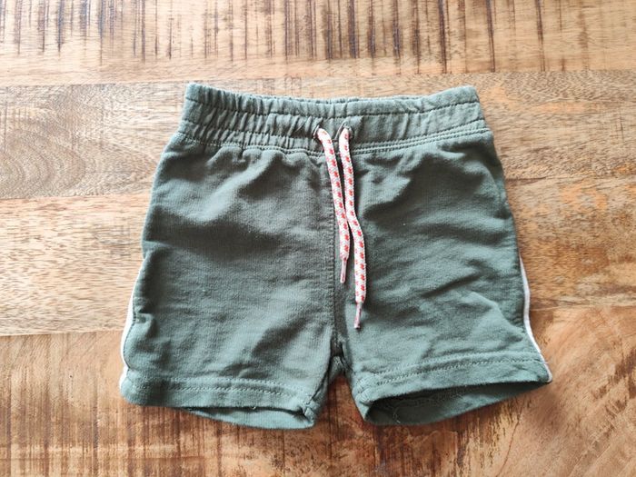 Short 12 mois