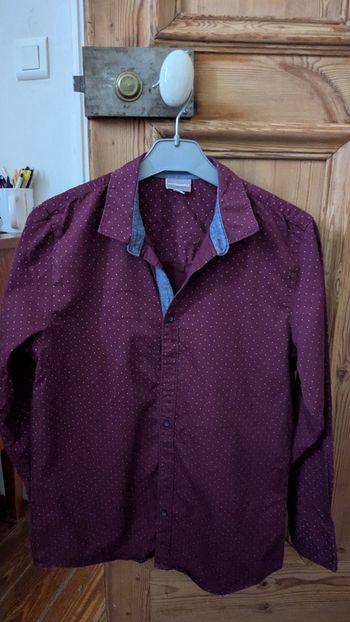 Chemise à pois bordeaux 