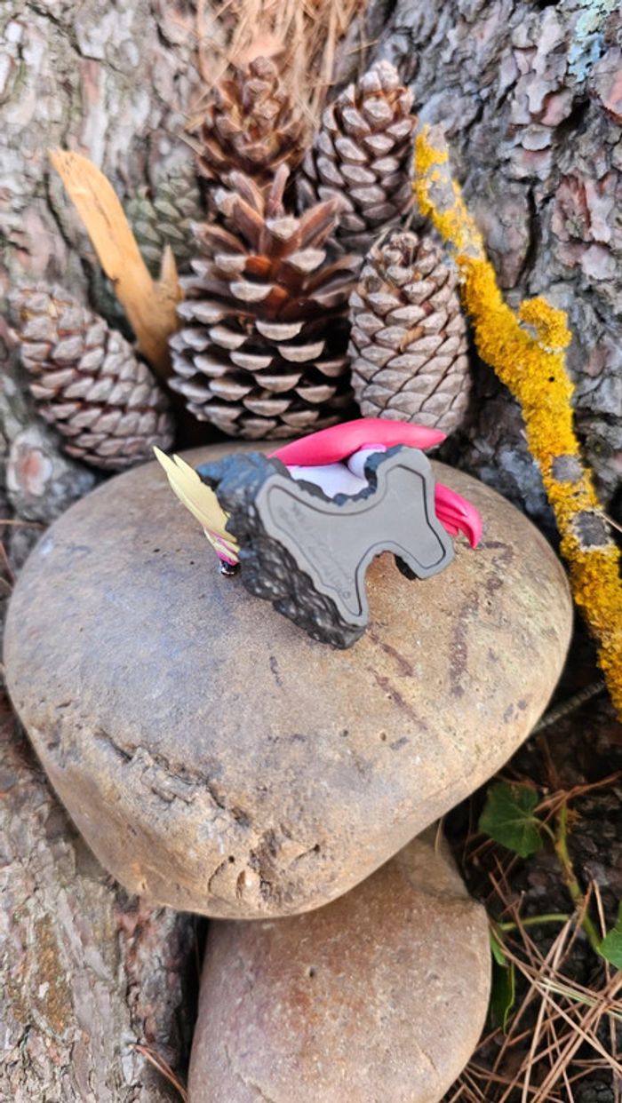 Super figurine Pokemon Nintendo zamazenta - photo numéro 7