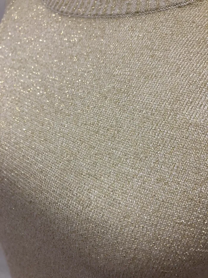 Pull légèrement pailletée - photo numéro 3