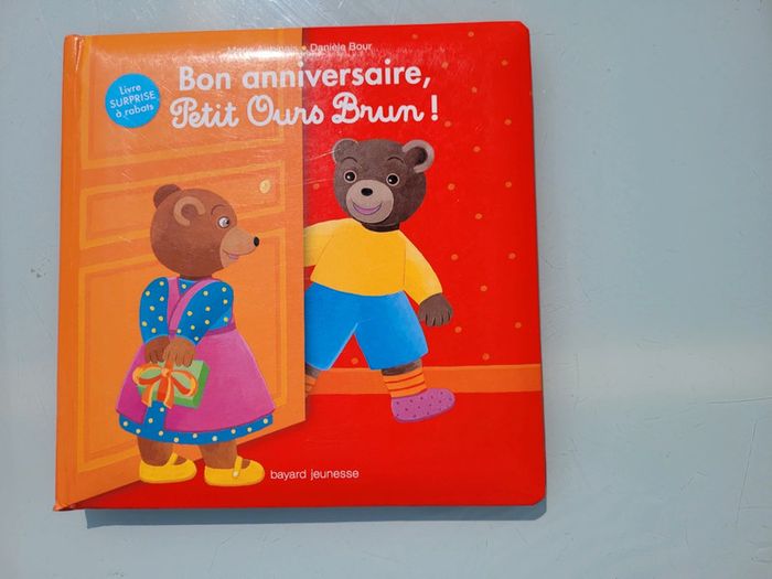 Bon anniversaire 🎂 petit ours brun ! Livre surprise à rabats - photo numéro 2