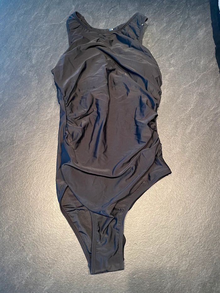 Très beau maillot 1 pièce taille 42 - photo numéro 4