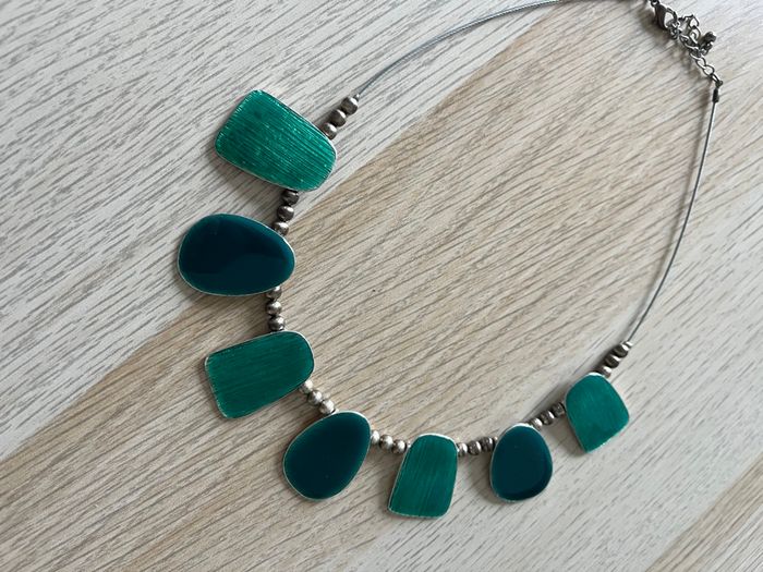 Collier vert - photo numéro 2
