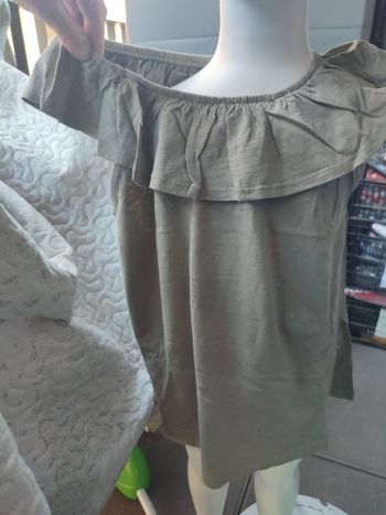 #kytie12ansfille. Haut sans manche taille 12 mois