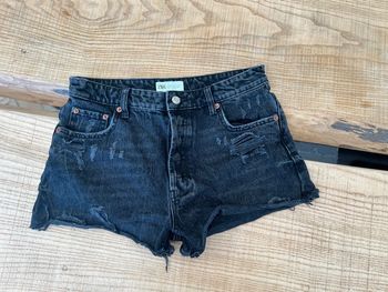Short noir en jean femme Zara taille 38 M femme destroy
