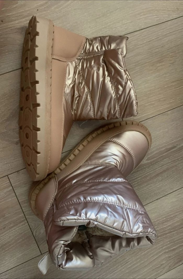 Boots neufs, Alain Manoukian, couleur or. Pointure 38. - photo numéro 7