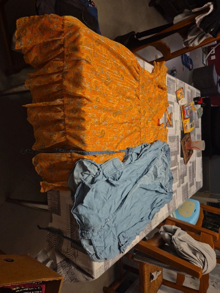 Lot 2 robes