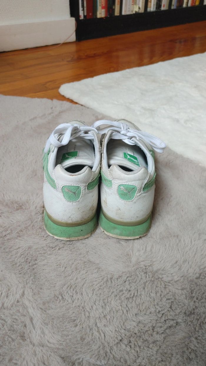 Basket Puma blanc et vert partiellement en cuir - photo numéro 2