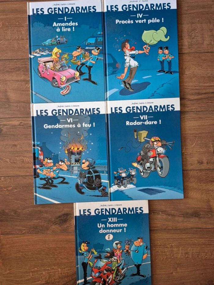 Lot de 5 bandes dessinées Les gendarmes