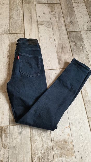 Jean levi's 721 hight rise skinny w28 l32 taille 36