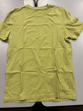 T-shirt jaune