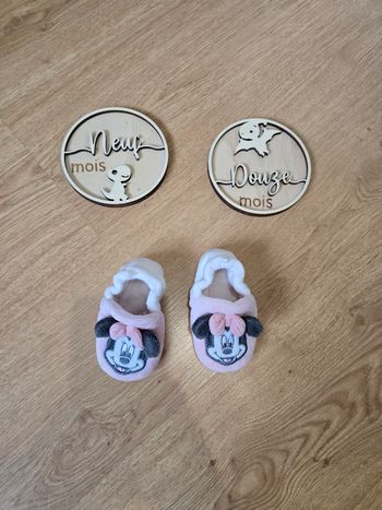 Vêtement Bébé Fille - Pantoufle Minnie  - Disney - 9/12 mois