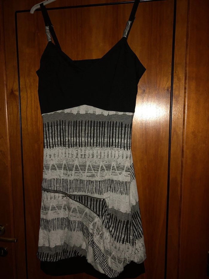 Robe 38 très originale