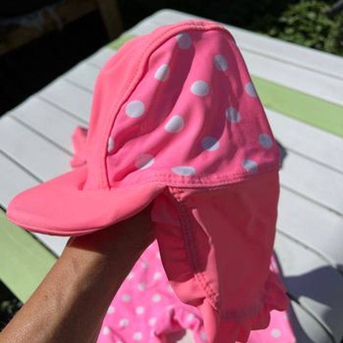 Ensemble combi de bain et casquette longue - photo numéro 2