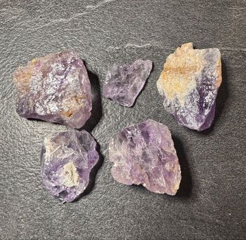 Lot de 5 Améthystes brutes – 200 g