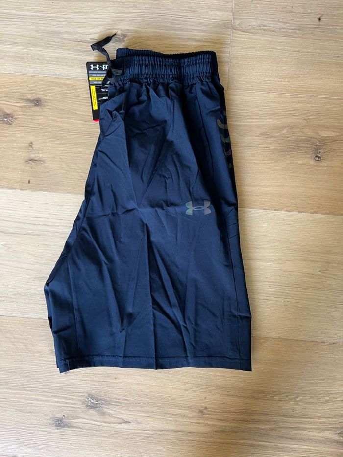 Short de sport Under Armour - Neuf avec étiquette - XL - photo numéro 5