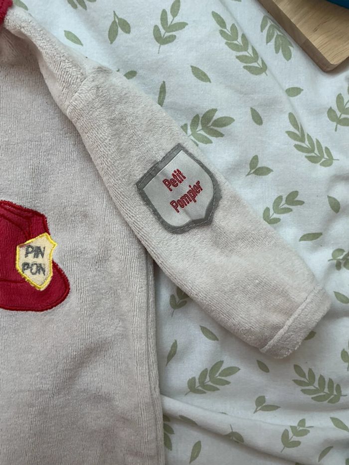 pyjama grenouillère en velours beige et rouge ouverture devant 1 mois chatounets - photo numéro 6