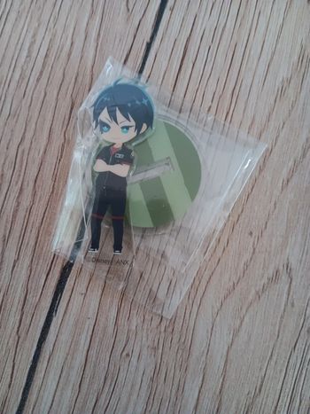 Petit standee twisted wonderland deuce heartlabyul