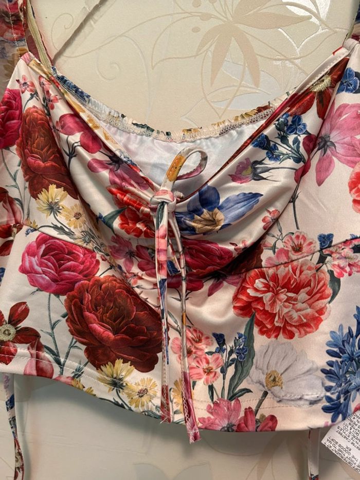 Crop top fleuris manches bouffantes • XXL - photo numéro 4