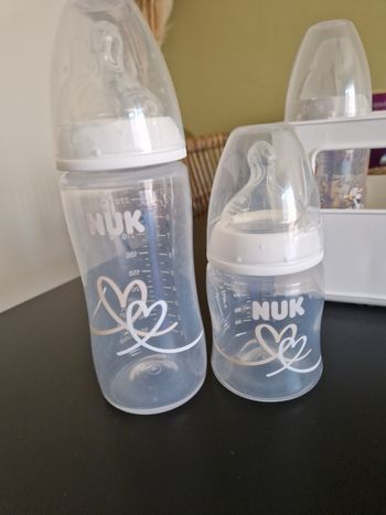 Lot biberons NUK cœurs