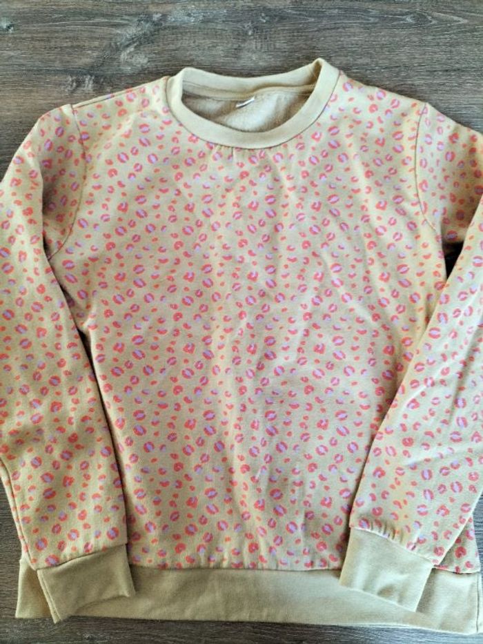 Sweat fille  taille 10 ans