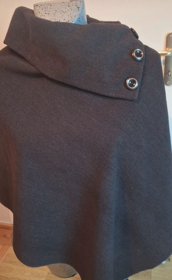 Cape chaude taille XL - photo numéro 2