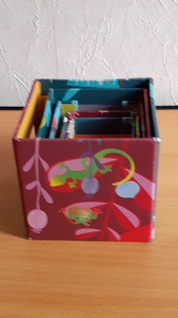 Cubes en cartons à emboîter