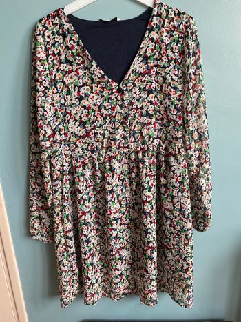 Robe fluide avec motif fleurs floral