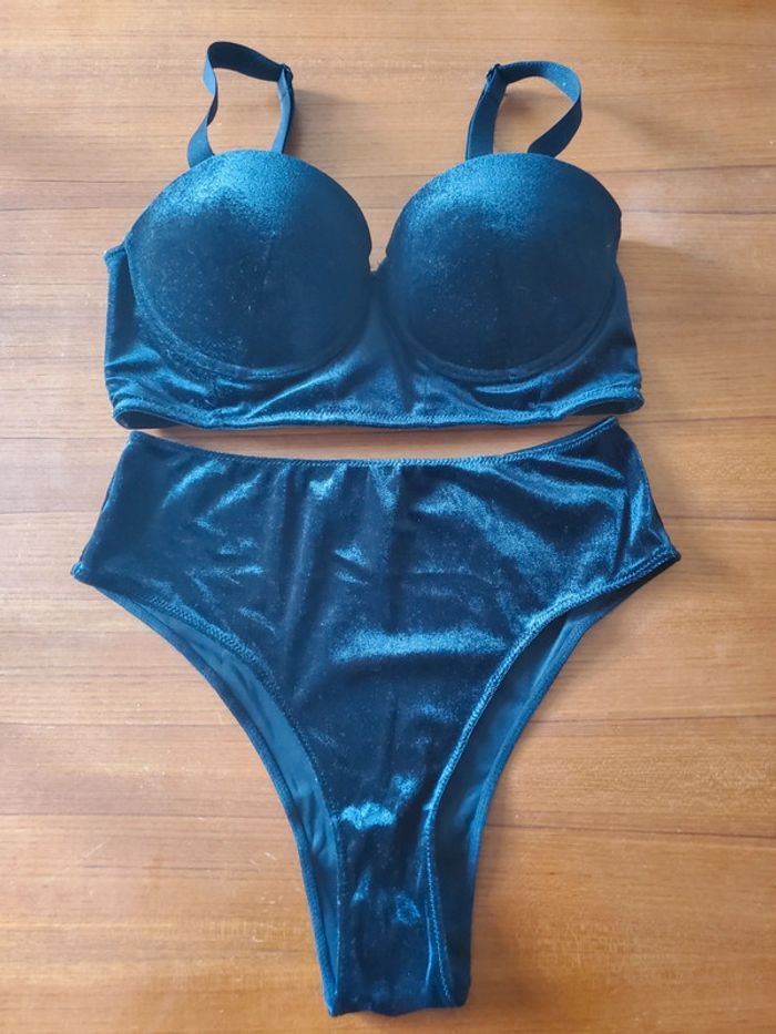 Soutien gorge satin velours 90C - photo numéro 4