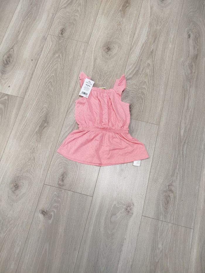 Robe tao 6 mois neuf 👧