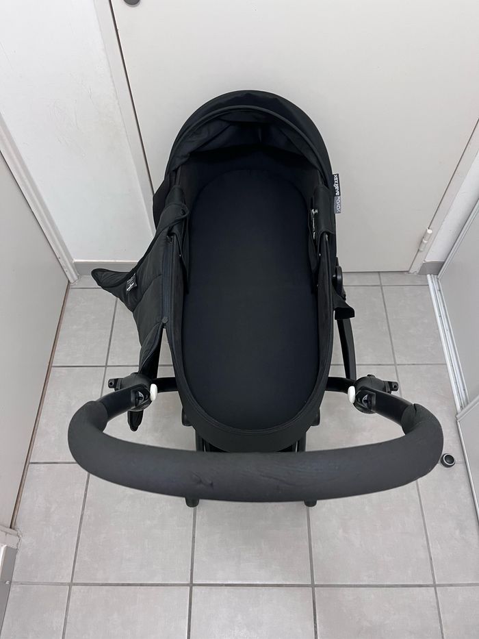Poussette YOYO avec nacelle et pack 6+ noir - photo numéro 2