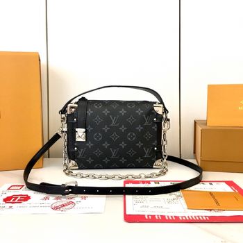 Louis Vuitton M46358