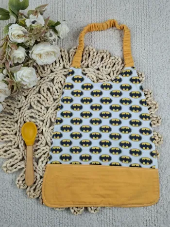 Bavoir élastiqué motifs batman