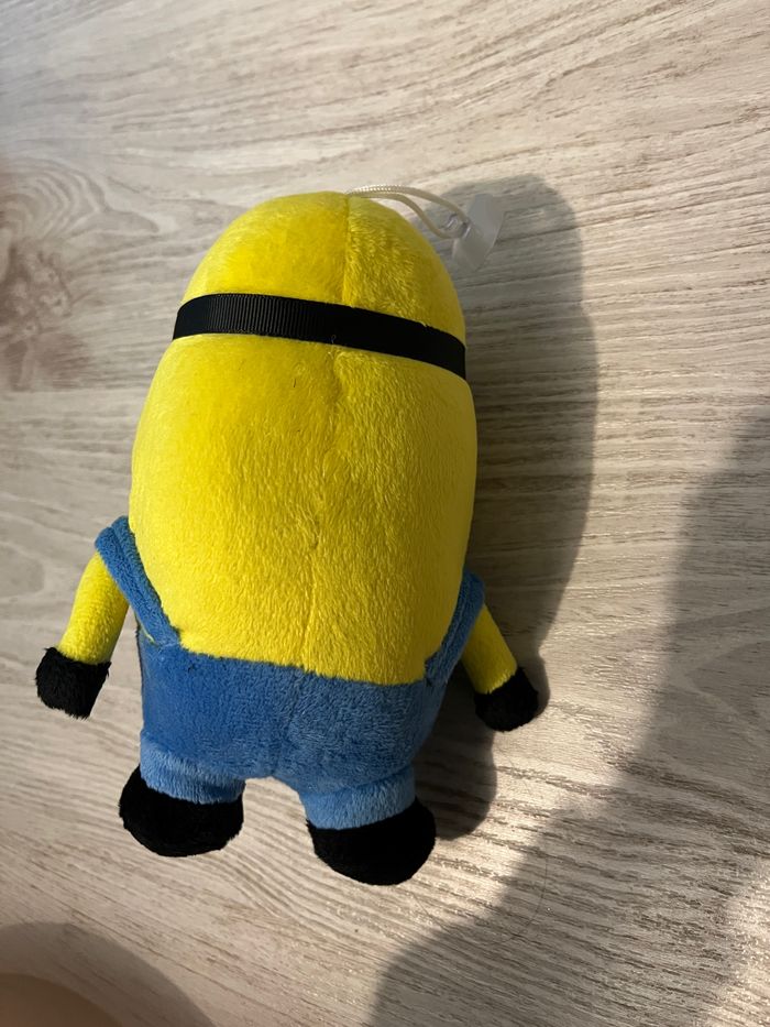 Peluche minions - photo numéro 2